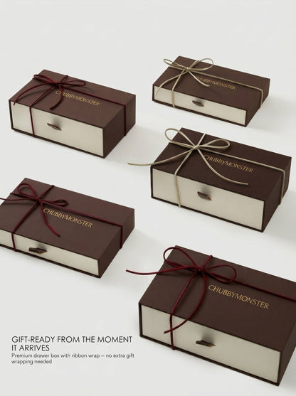 EXQUISITE LEATHER HORN BAG